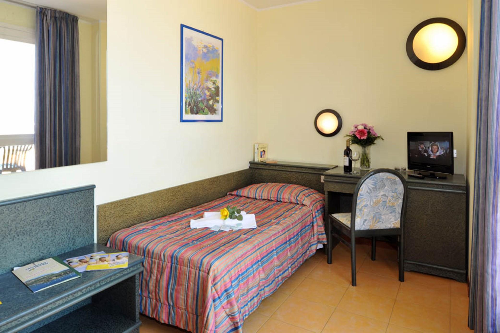 Hotel Internazionale Torri Del Benaco Extérieur photo