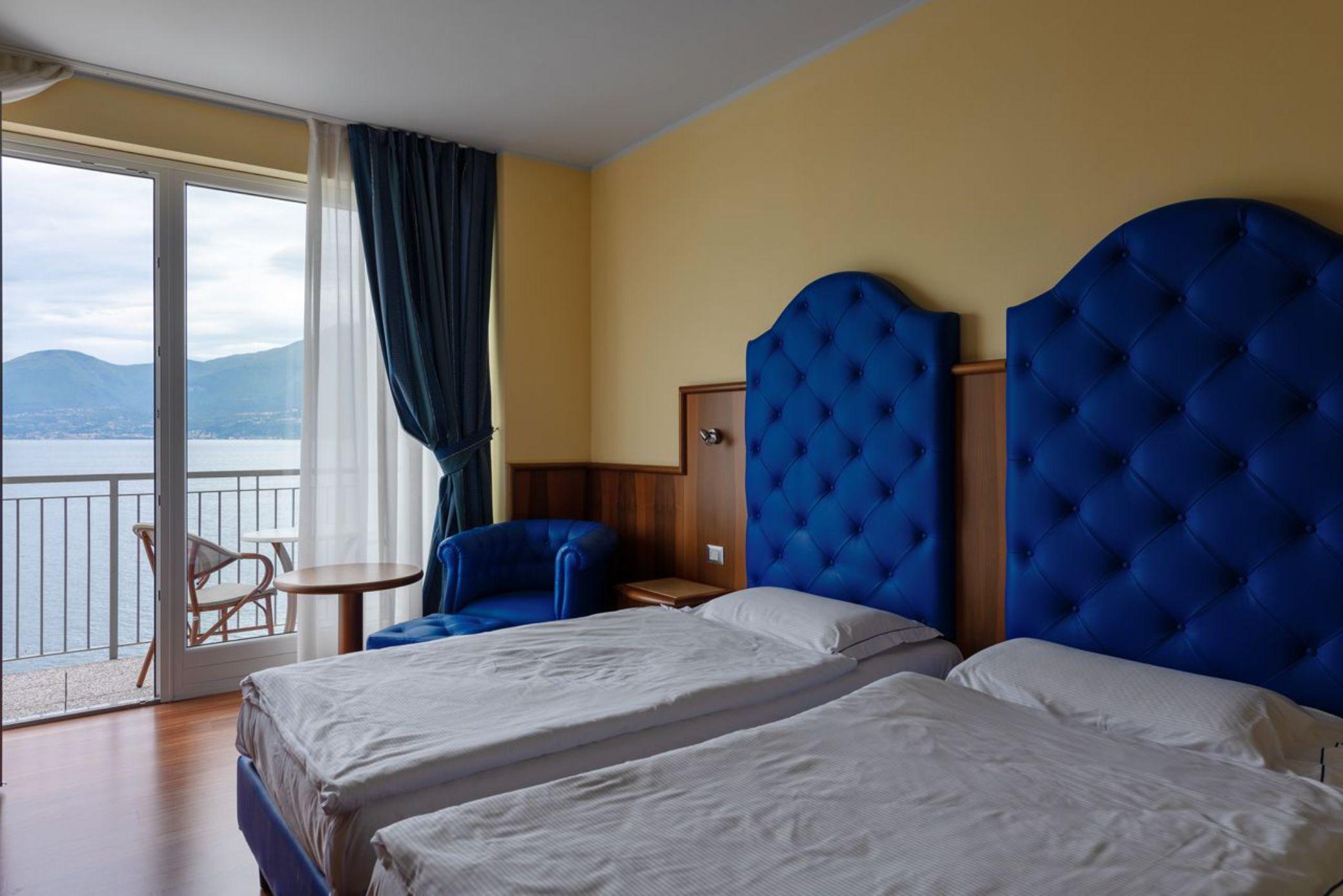 Hotel Internazionale Torri Del Benaco Extérieur photo