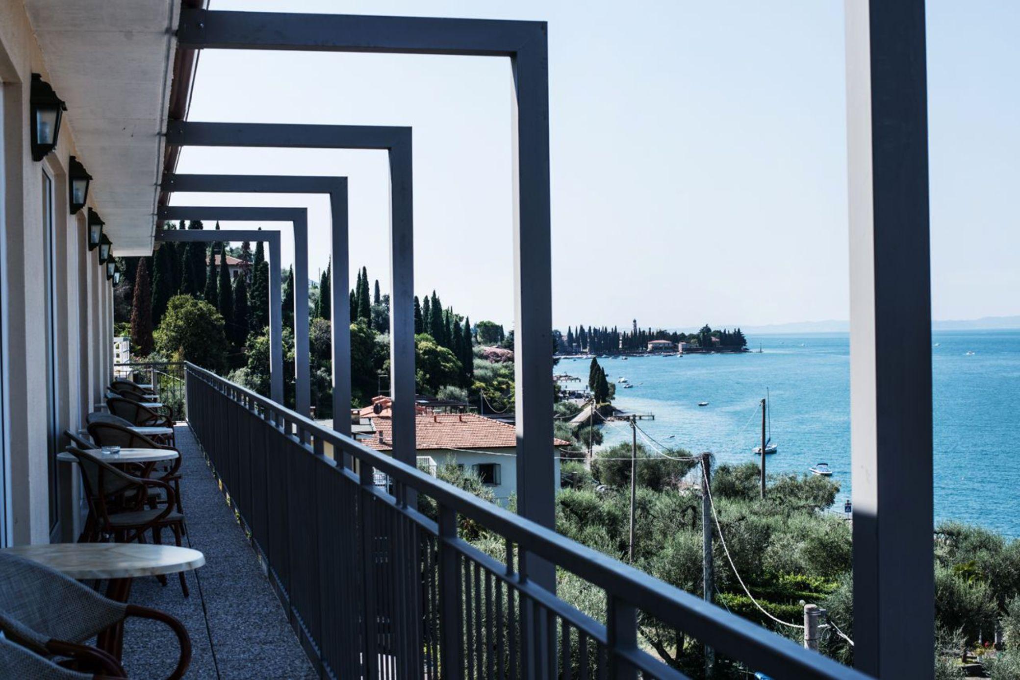 Hotel Internazionale Torri Del Benaco Extérieur photo