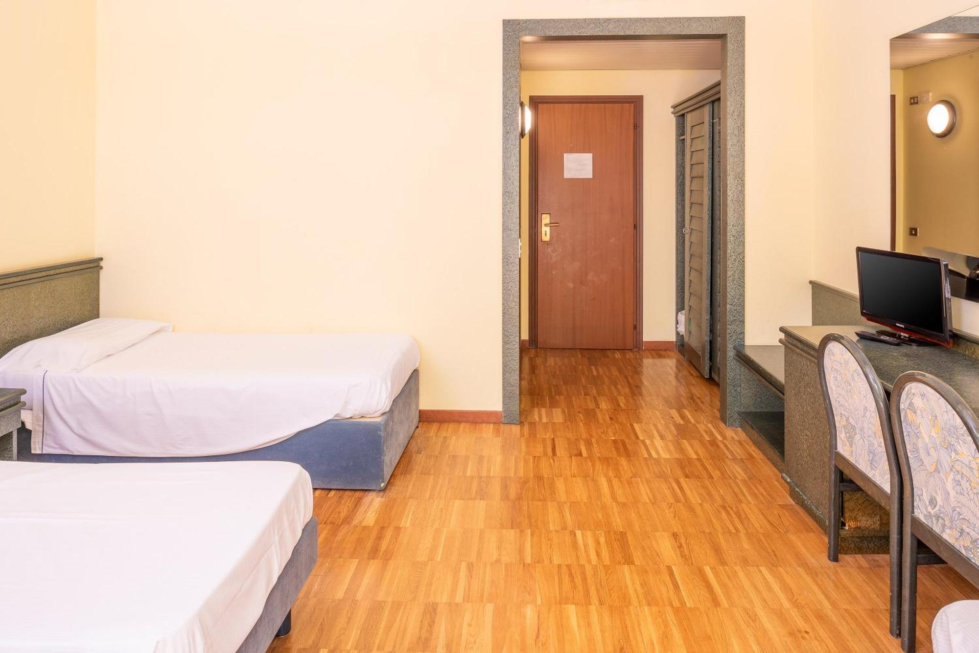 Hotel Internazionale Torri Del Benaco Extérieur photo
