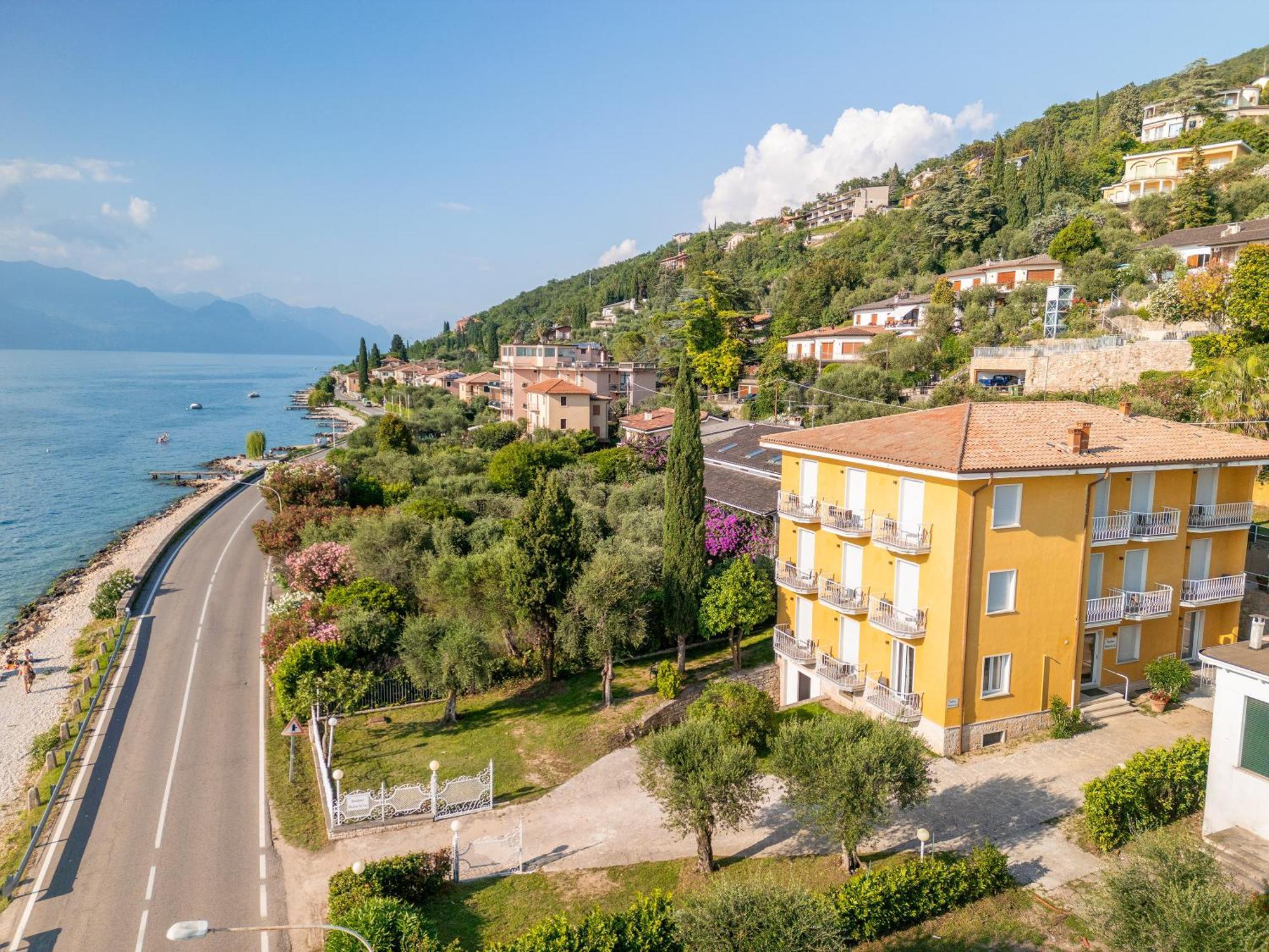 Hotel Internazionale Torri Del Benaco Extérieur photo